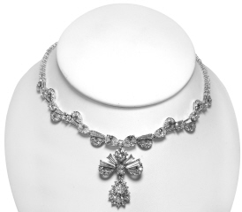 Platinum diamond necklace with detachable pendant/pin